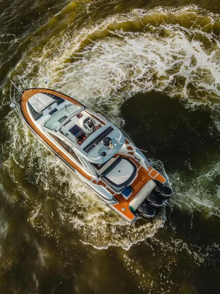 Yate económico en Cartagena - Ambar II de 35ft para 10 personas