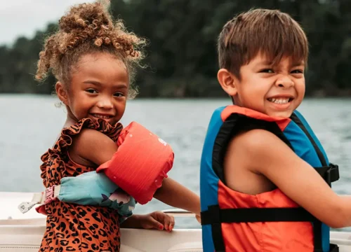 La Mejor Embarcación para Navegar con Niños en Cartagena de Indias.