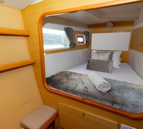 Cabina amoblada del catamarán Chicote Lagoon 440
