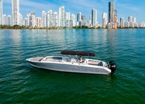 LANCHA BISMARCK DE 42FT