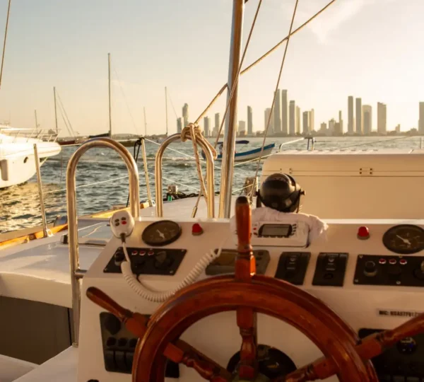 Timón del catamarán MauiOcean 44FT